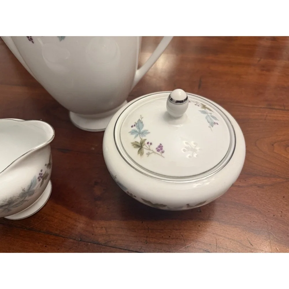 Max Schoenfeld Fine China of Japan VINTAGE 6701 Coffee Pot Creamer Sugar Set MS
